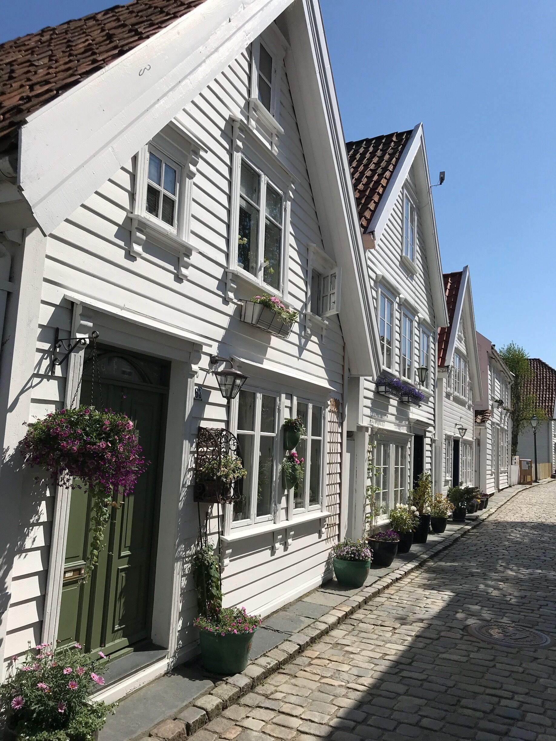 A beautiful walk around Old Stavanger in the sunshine 