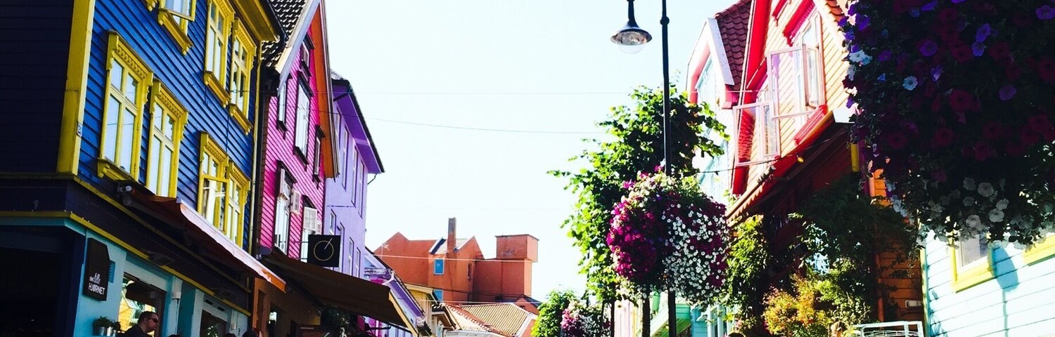 This bit of Øvre Holmegate in Stavanger is called Fargegata, The Colour Street. It houses cafes and coffee bars, restaurants and I think a hairdresser.