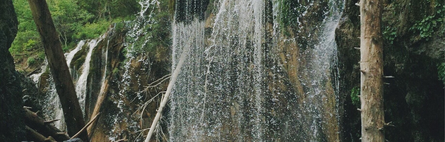 Hanging Lake- the hike is worth the view!! #hiking
#hanginglake #colorado