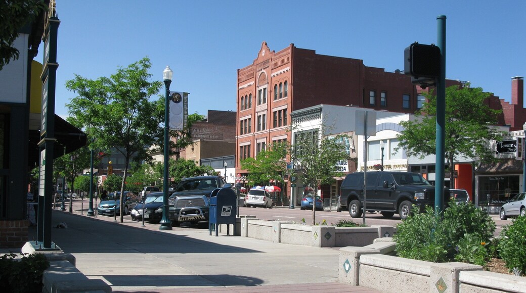 科羅拉多泉市中心 呈现出 街道景色 和 城市