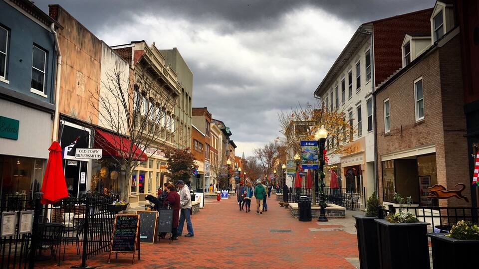 Took a day trip to Old Town Winchester for some shopping on Shop Small Saturday.