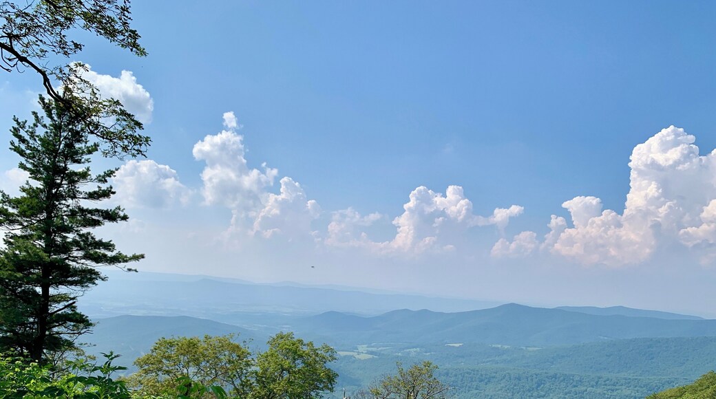 Great day hiking around Shenandoah National Park...