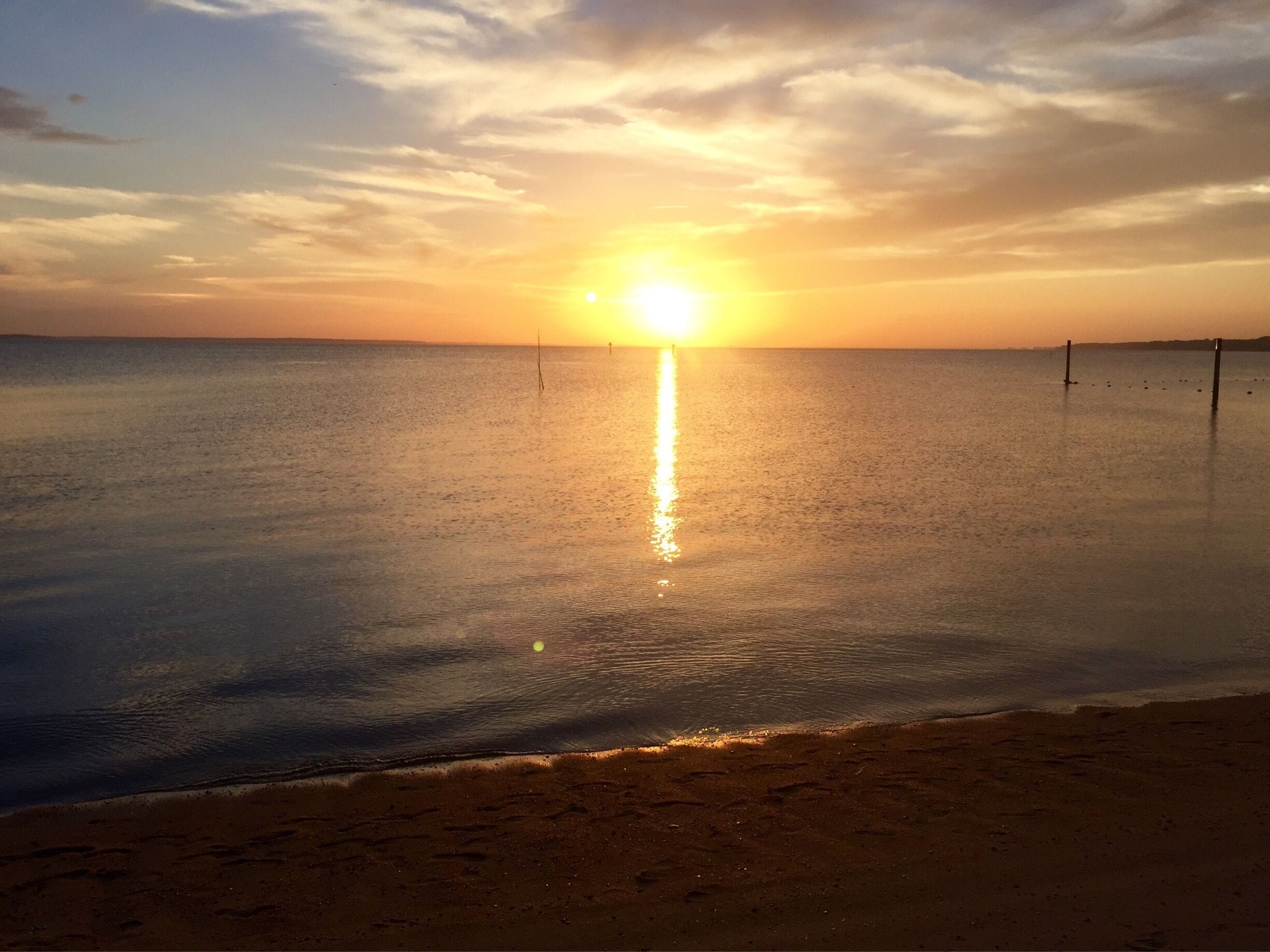 The best place in the area for a sunset :) also there is a great restaurant next door with some great seafood looking over this beautiful spectacle!  #beach