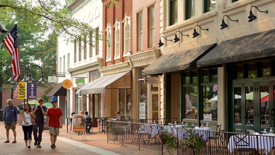 Charlottesville which includes a city, street scenes and heritage elements
