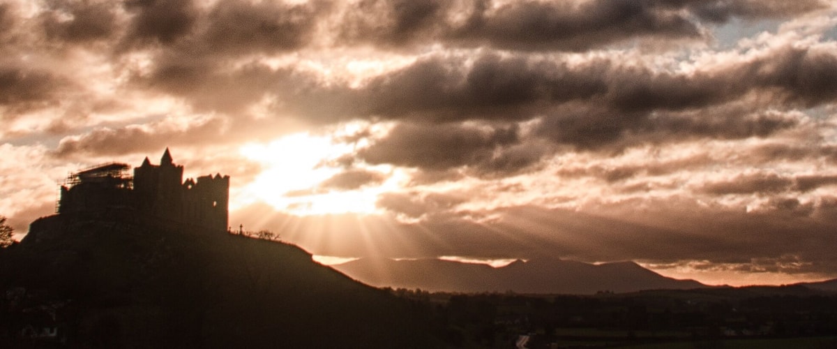 #tipperary #clouds #colour #rockofcashel #light