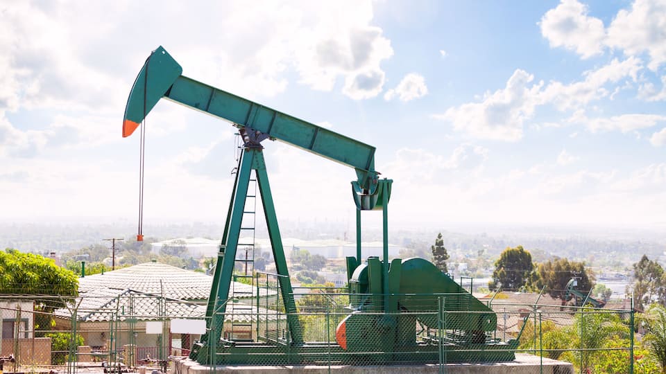 Neighborhood of mining industry with home zone