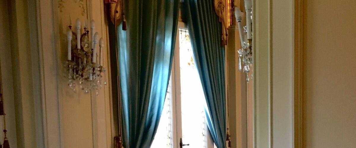 Queen Elisabeta's beautiful piano