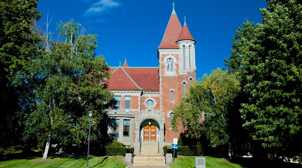 Laconia showing a church or cathedral