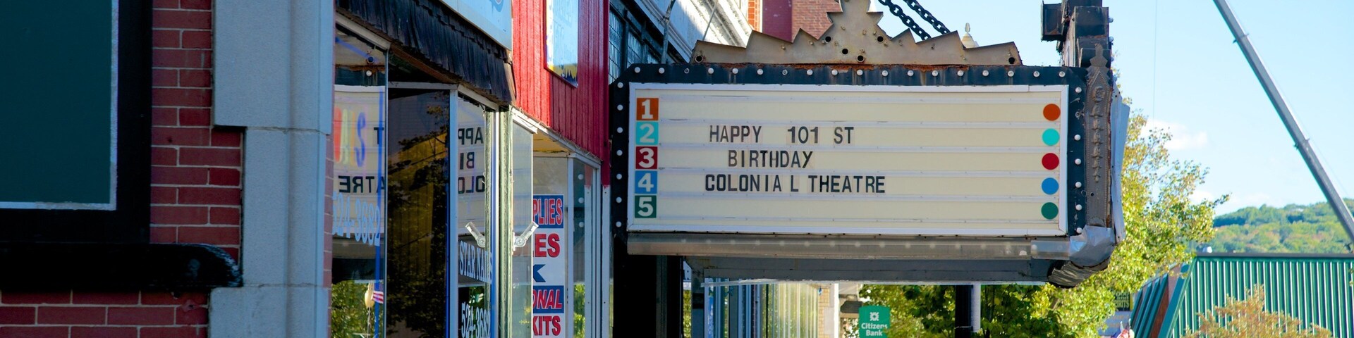 Laconia showing a city and street scenes
