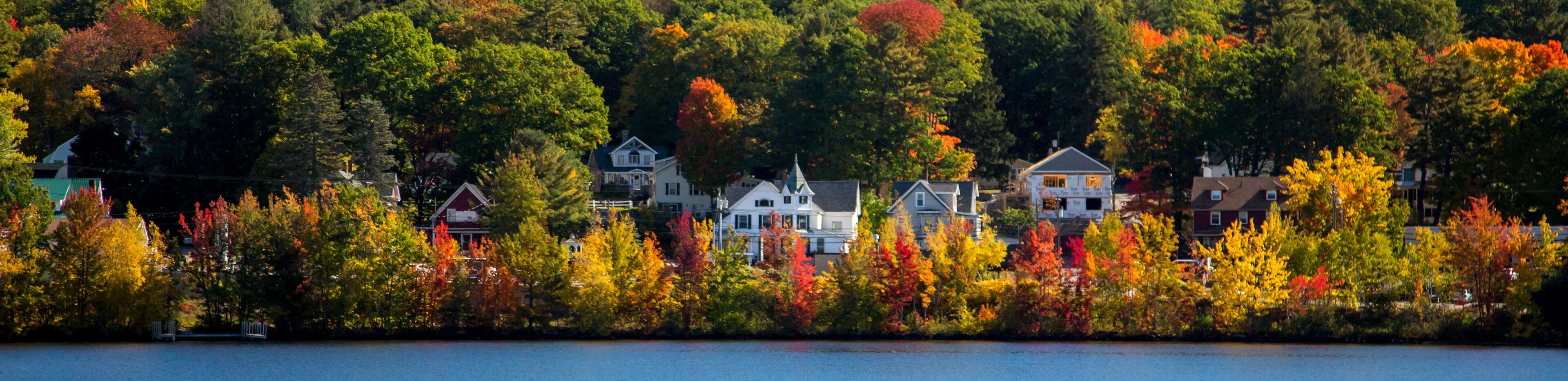 Homes along the shore of Paugus Bay on Lake Winnipesaukee, near Laconia, New Hgampshire.