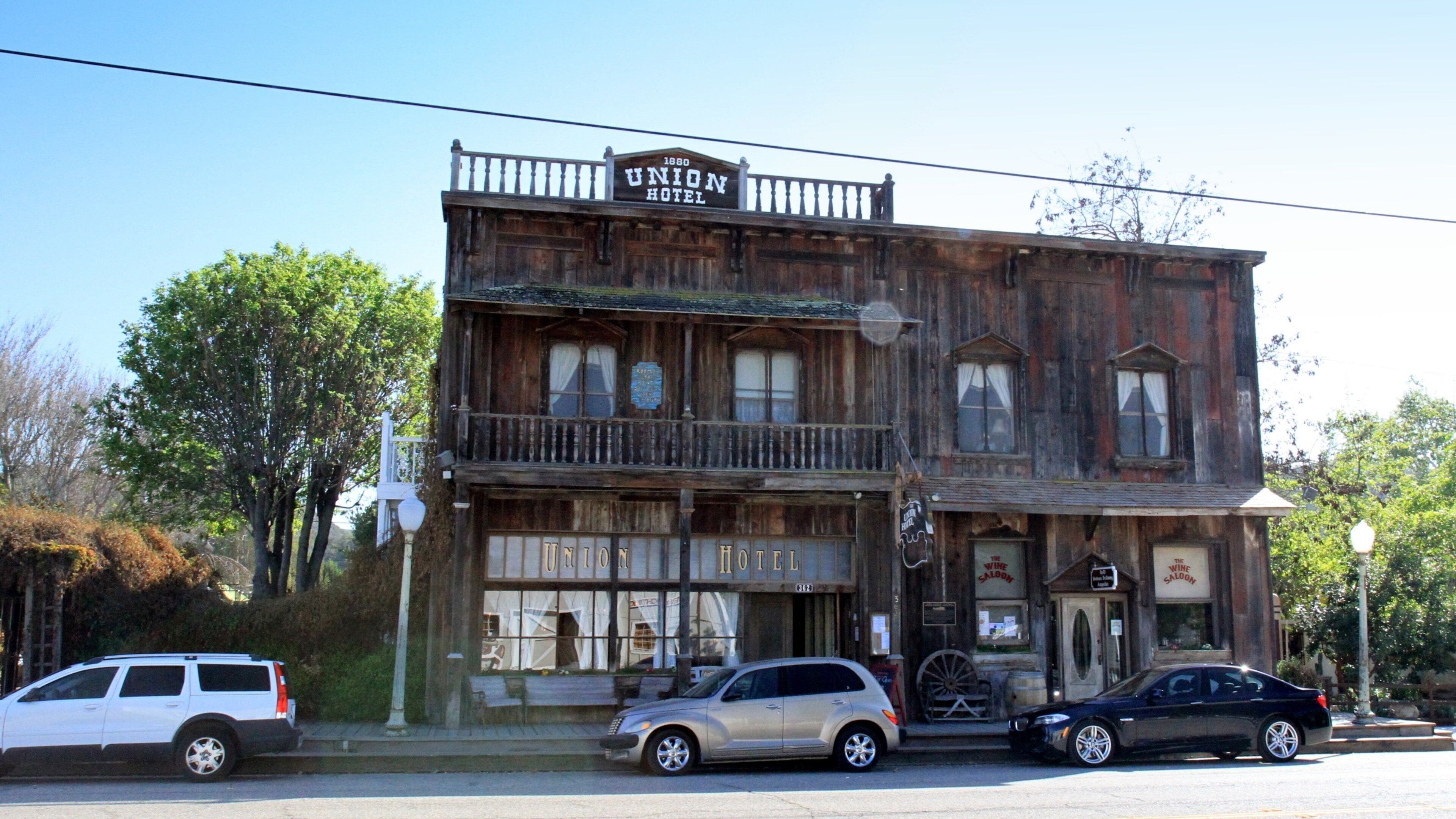Santa Ynez Valley showing signage and street scenes
