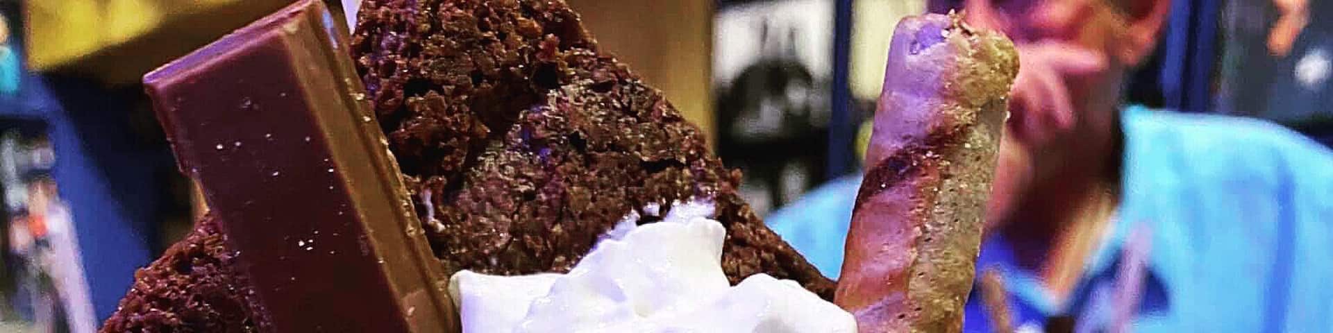 We were at the Hollywood Cafe at Planet Hollywood. I love ice cream & candy. This was a piece of heaven. 🥰. It was a chocolate milkshake with a brownie & lots of fun candy. Excellent 👌🏻