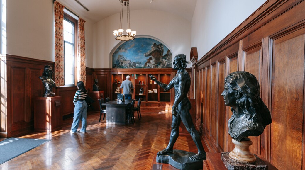 Center City featuring heritage elements, interior views and a statue or sculpture