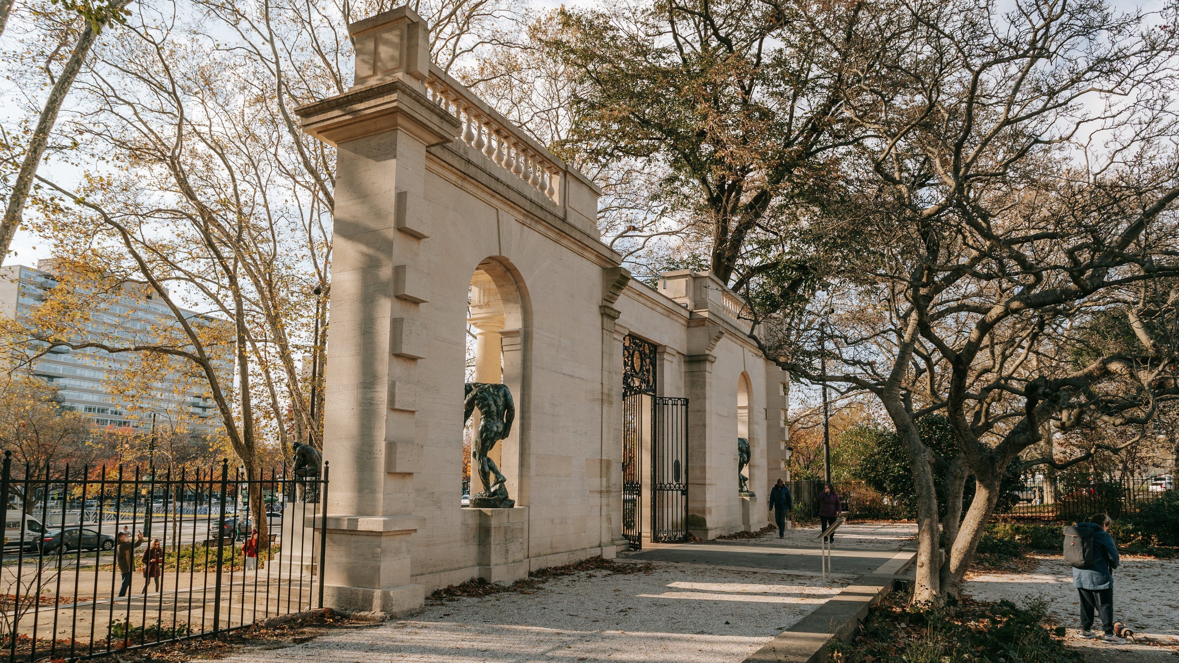Center City featuring a statue or sculpture, heritage elements and a park