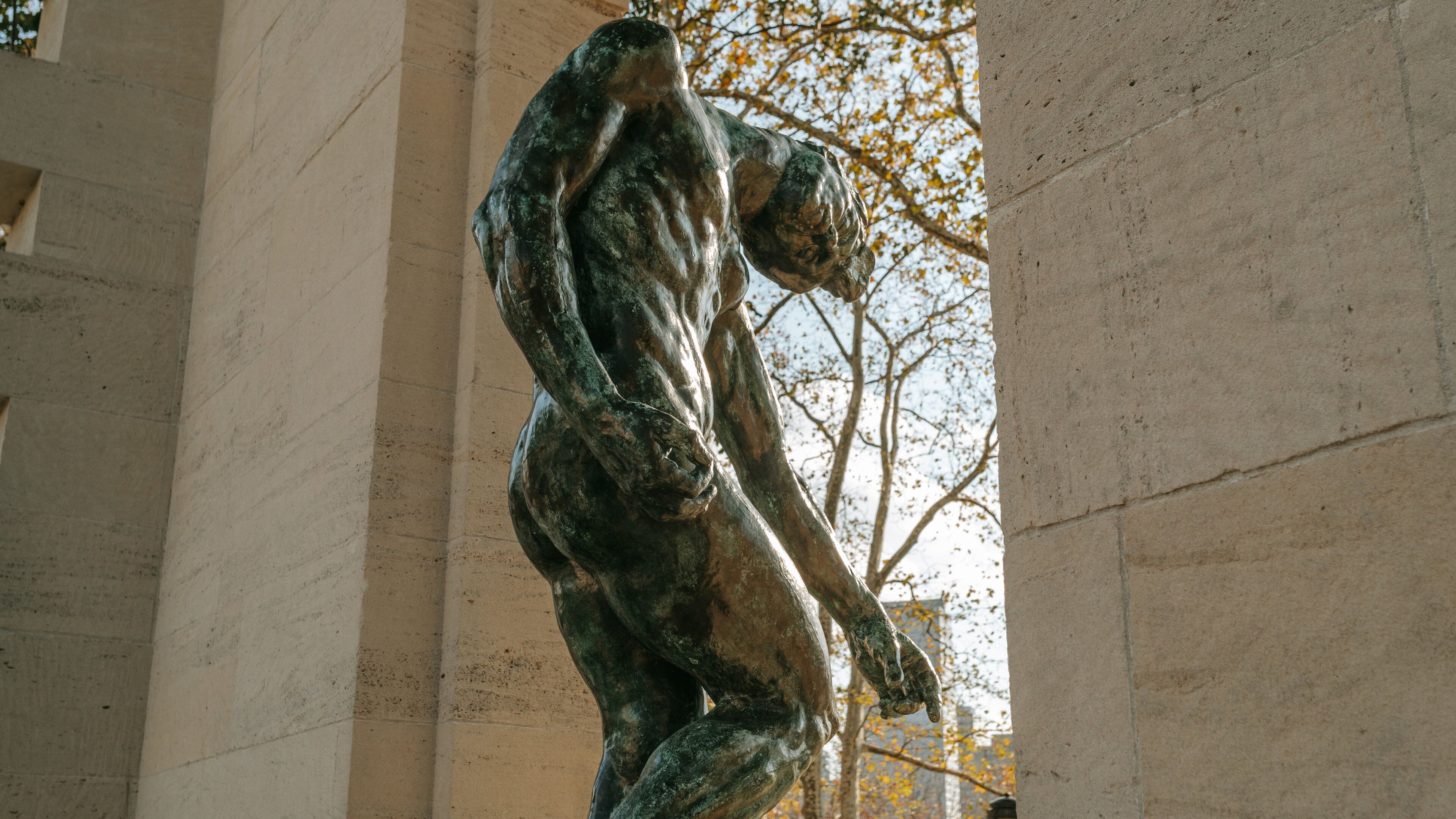 Center City featuring a statue or sculpture and heritage elements