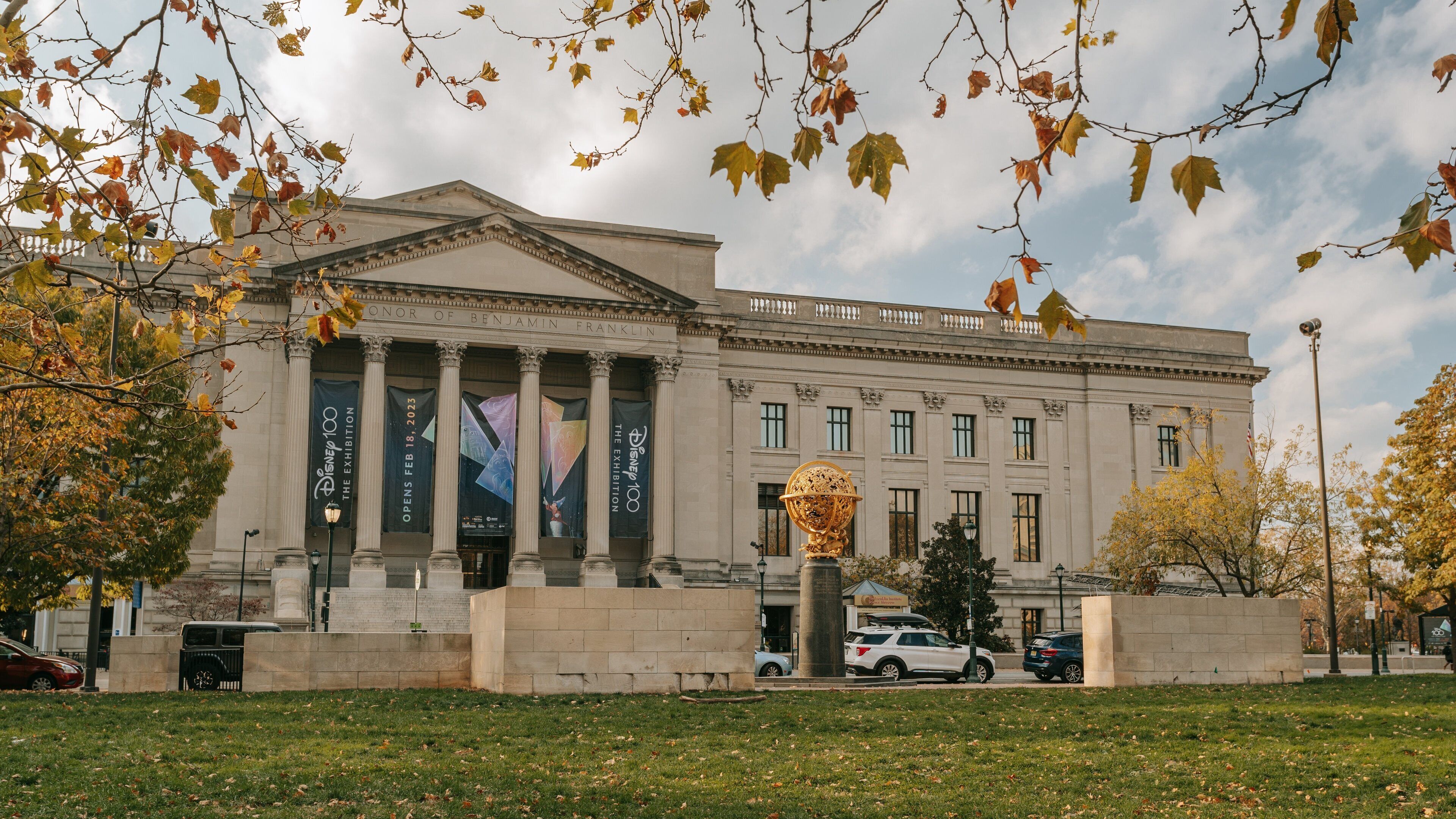 Center City featuring a park, an administrative buidling and heritage architecture