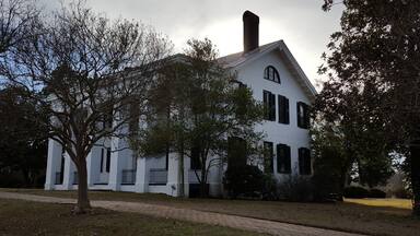 I shot this as we were expecting a winter snow storm, so the sky is gray.
Bluff Hall is a historic residence in Demopolis, Alabama. The original portion of the house is in the Federal style with later additions that altered it to the Greek Revival style. It was documented as part of the Historic American Buildings Survey in 1936. The Marengo County Historical Society purchased the house in 1967 in order to restore it. Bluff Hall was added to the National Register of Historic Places in 1970. It serves as a historic house museum, with the interior restored to an 1850s appearance.
#antebellum #architecture #antique #TheSouth #america #alabama #home #restored #historic #weather #gray #cloudy