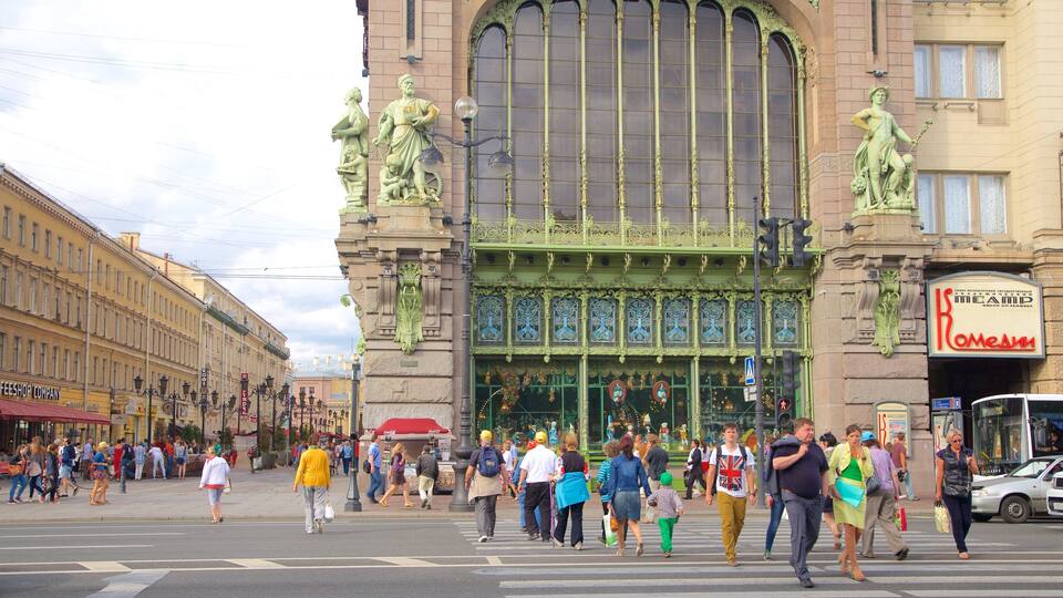 Nevskiy Prospekt which includes cbd and street scenes
