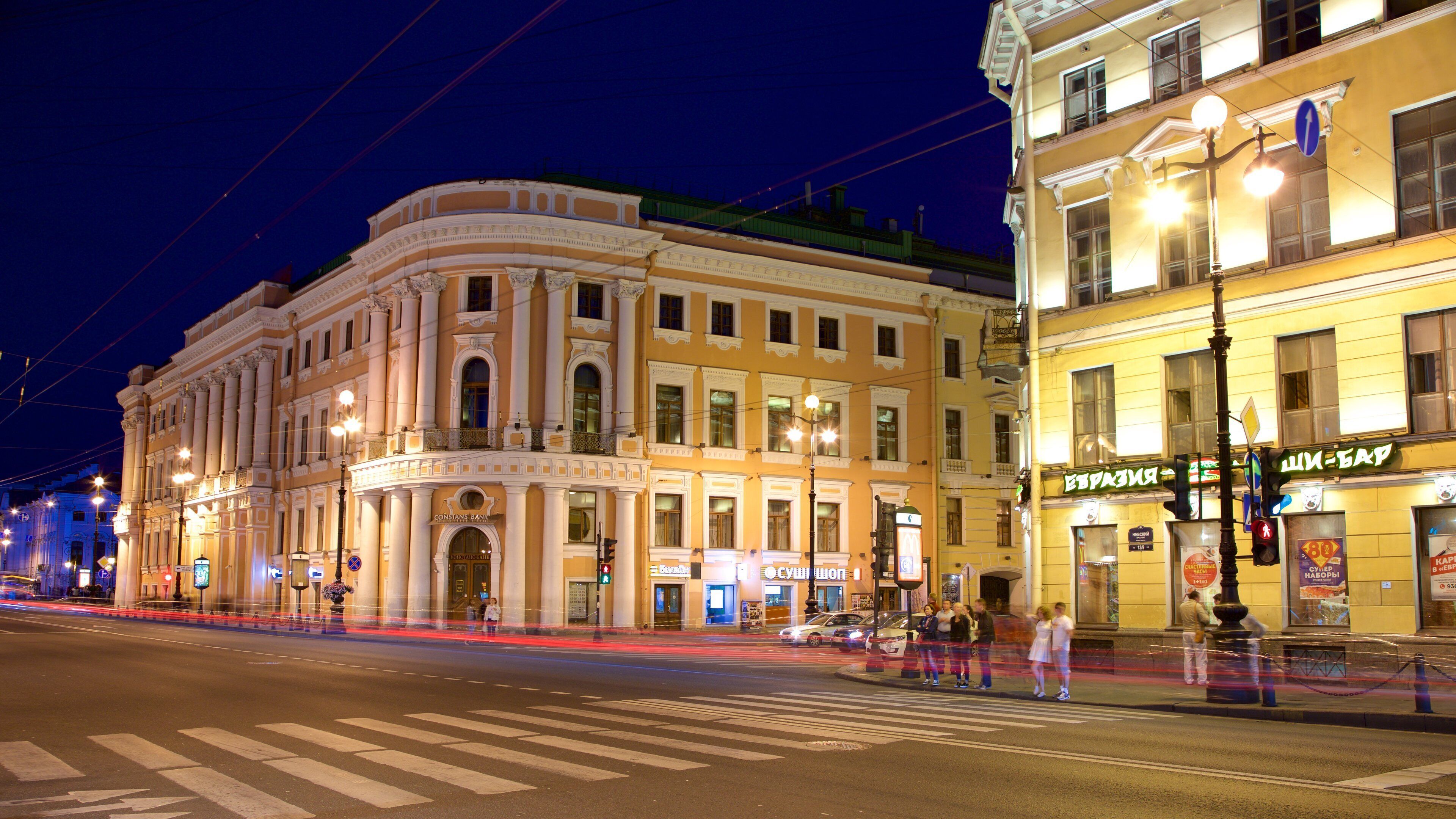 Nevskiy Prospekt que inclui cenas noturnas