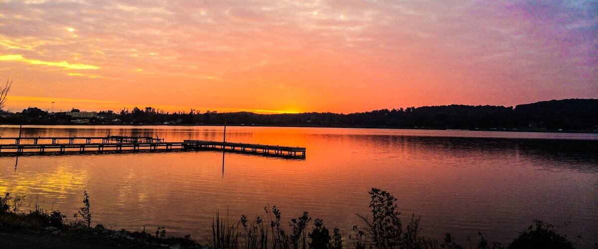 Something about the serenity of the lake that sets me at ease. Calm peaceful waters on a end of summer night. #colorful