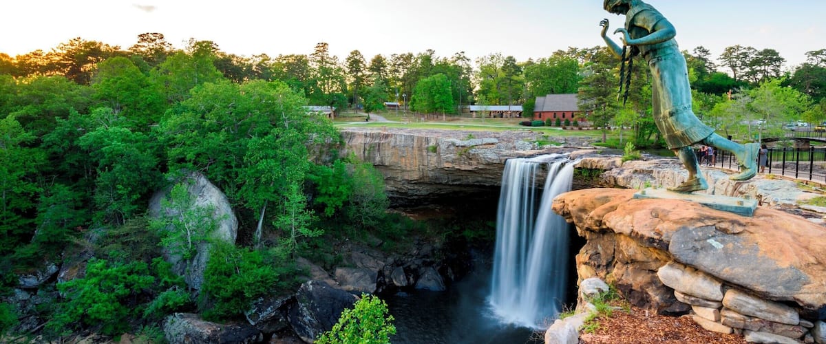 Sunset at Noccalula Falls.