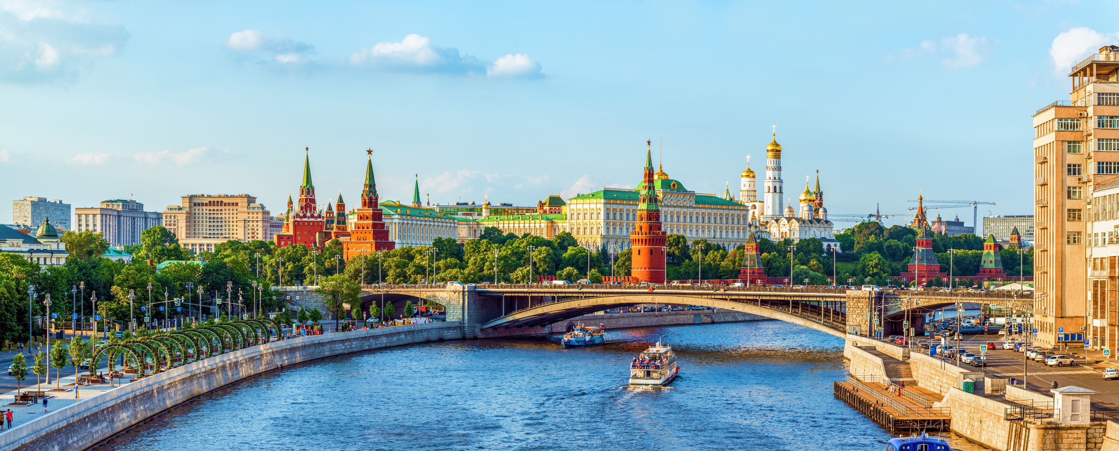 Kremlin across Moskva river