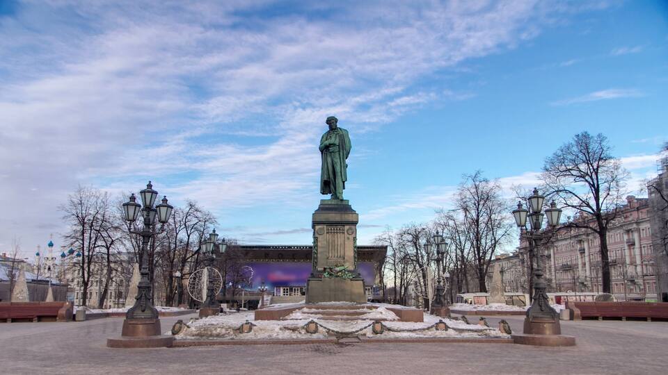 Monument to russian poet Alexander Pushkin on Pushkin Square timelapse , Moscow, Russia