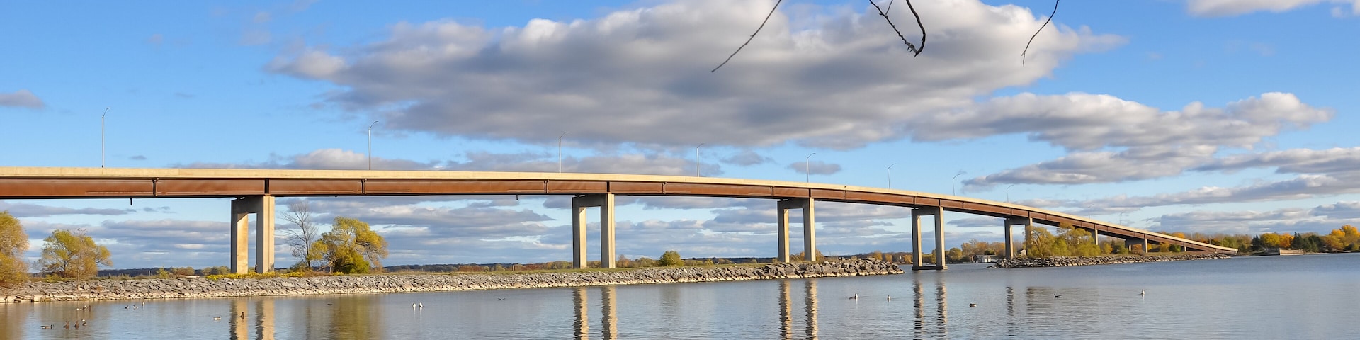 Bridge over the lake