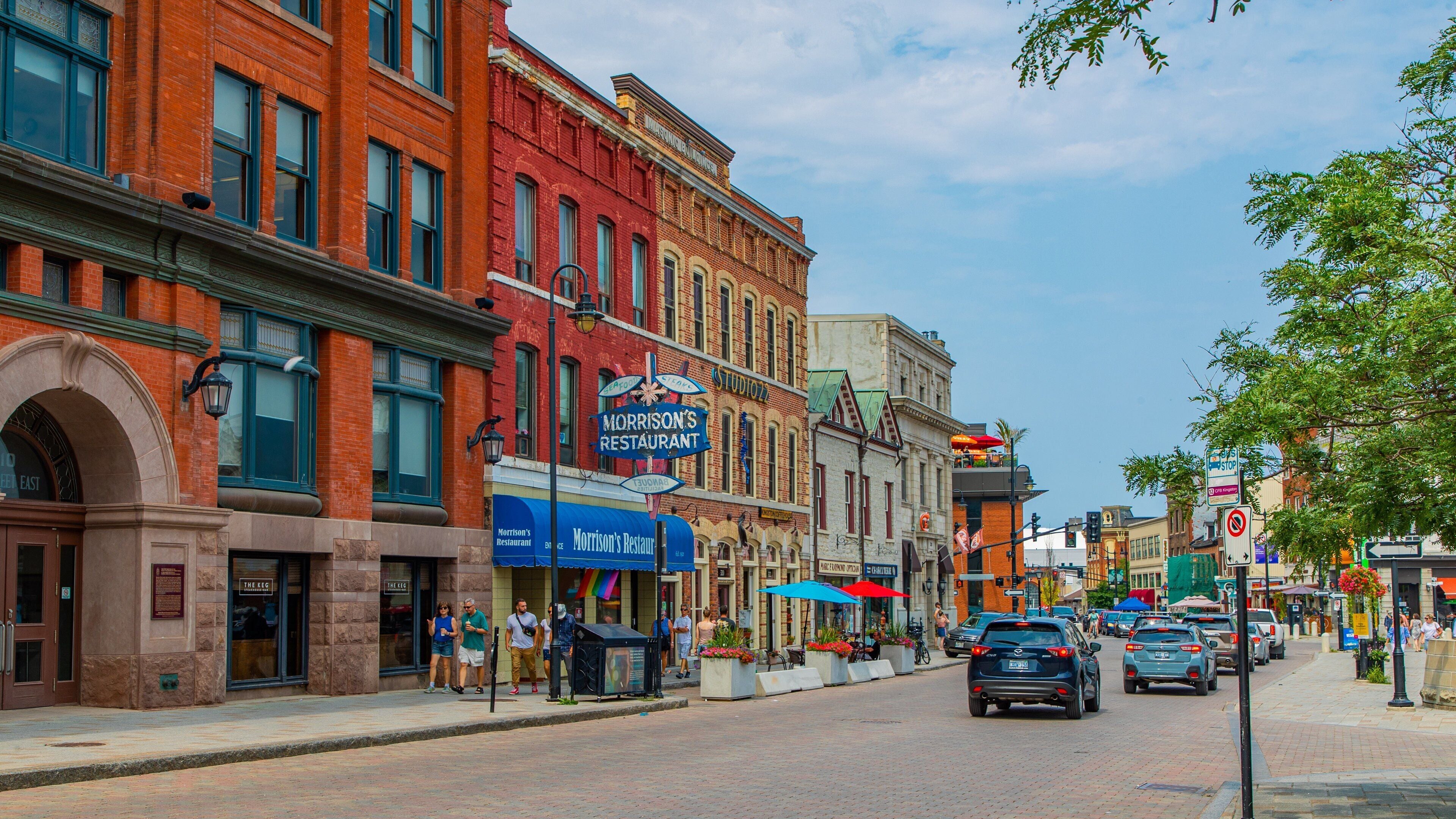 Kingston which includes street scenes