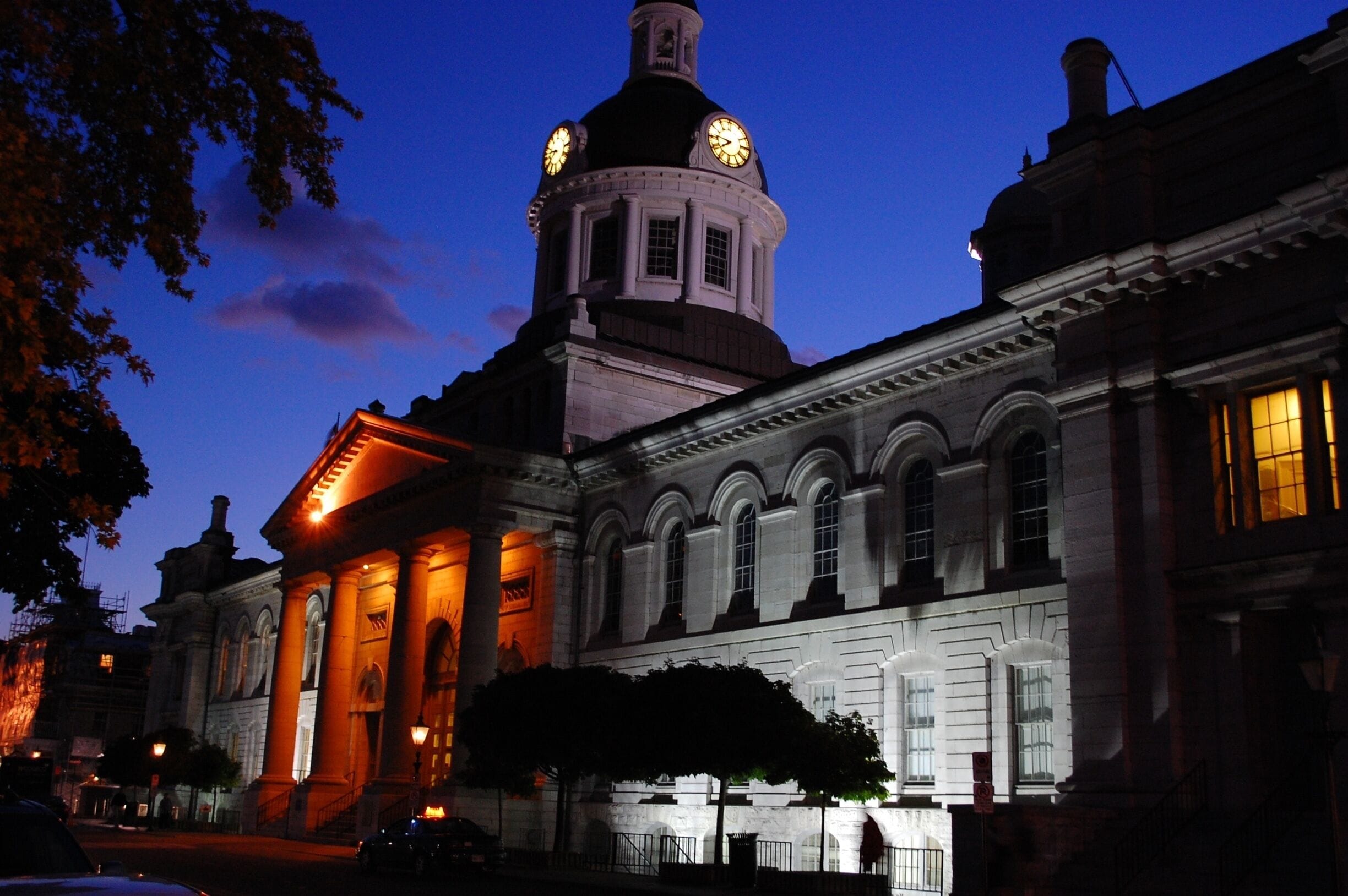Shot in Sept. 2008 in Kingston, Ontario, on a beautiful trip through East Canada. 

Love this country and its people.