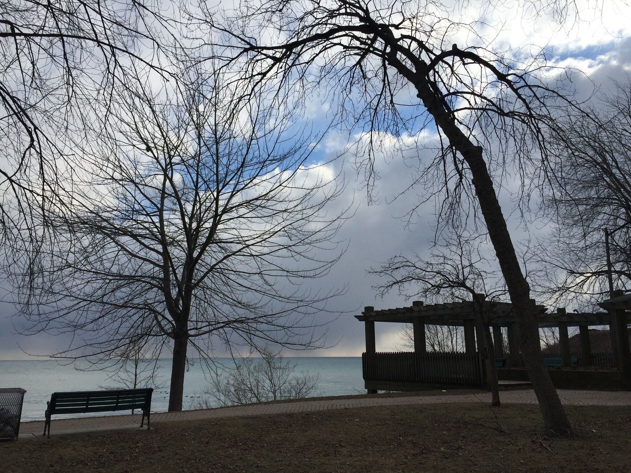 Went for a drive 60-70 km from Toronto towards east and found this gem .. there are swings too!!!
#beachbound 