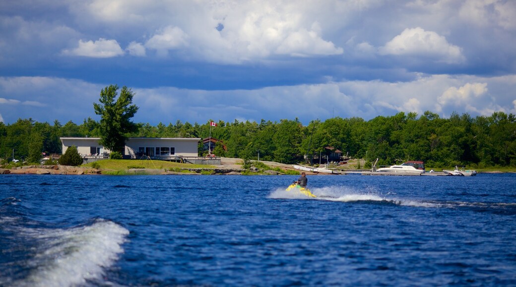 Huntsville which includes jet skiing and a lake or waterhole