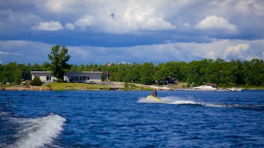 Huntsville which includes jet skiing and a lake or waterhole