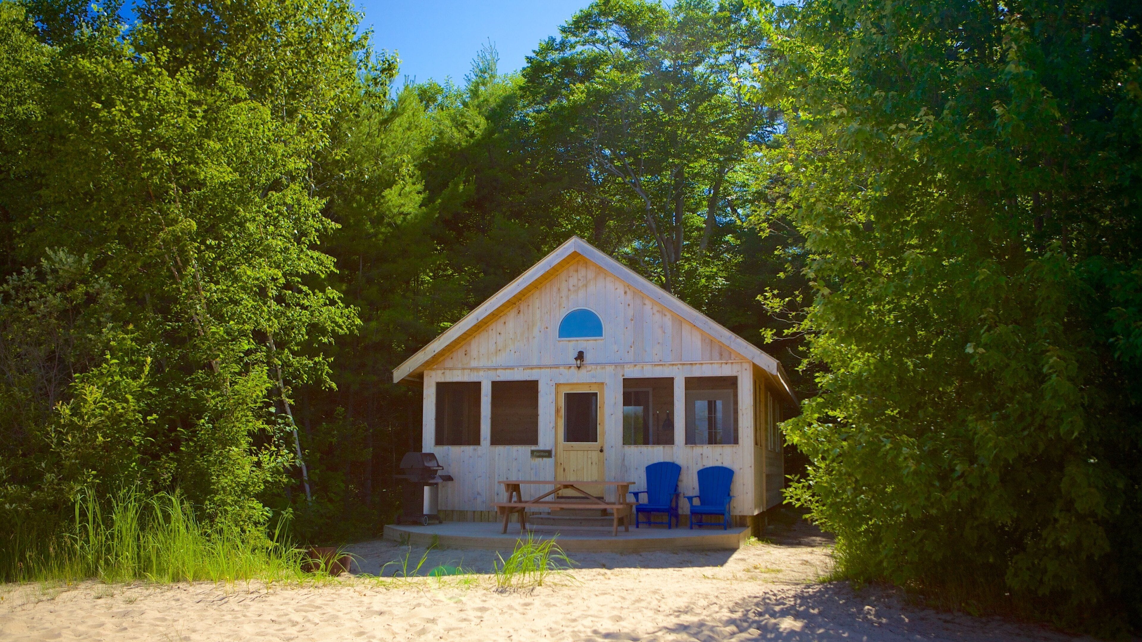 Huntsville showing a house