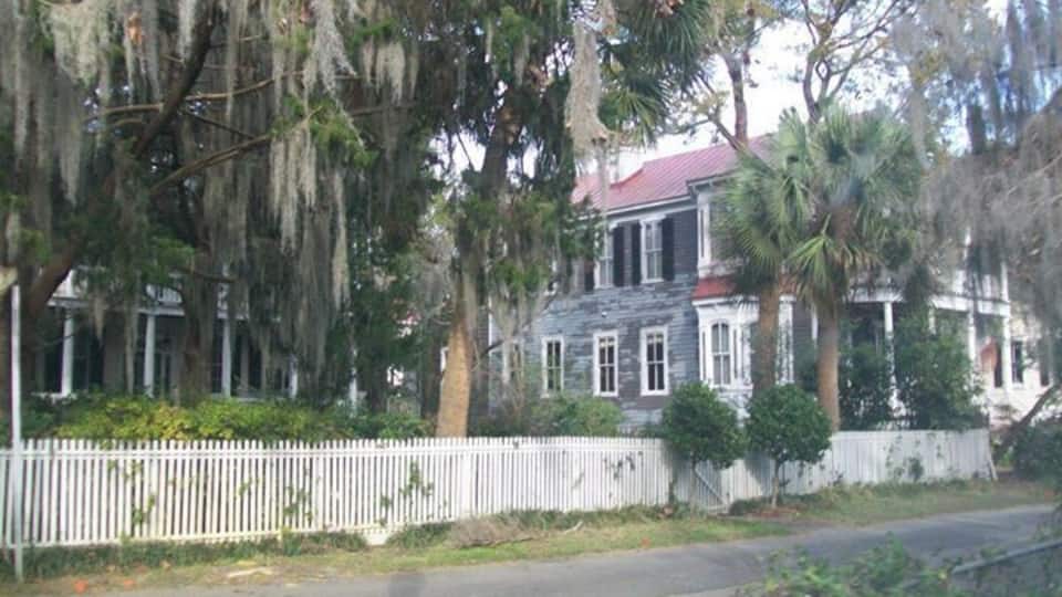 Just a street off the heart of the city you find the old South. Amazing buildings and gardens, time worn and fading beauty.