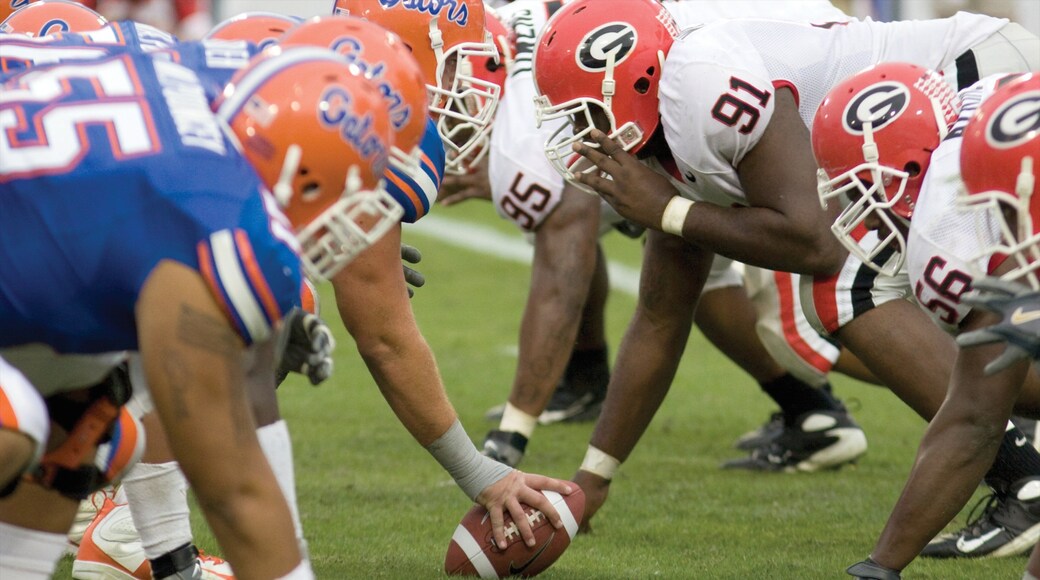 Stade EverBank Field montrant épreuve sportive aussi bien que important groupe de personnes