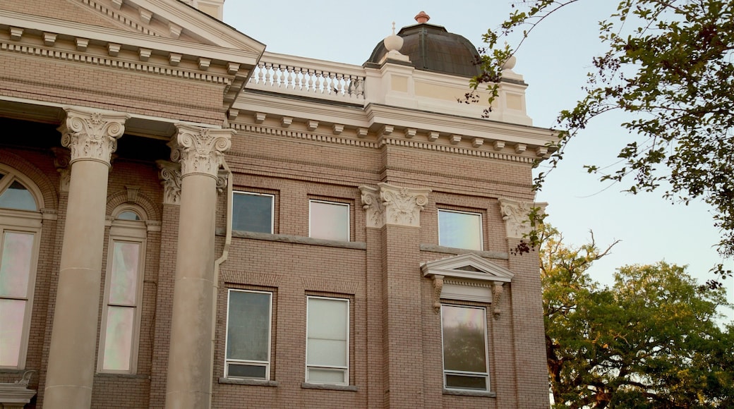 Valdosta showing heritage elements