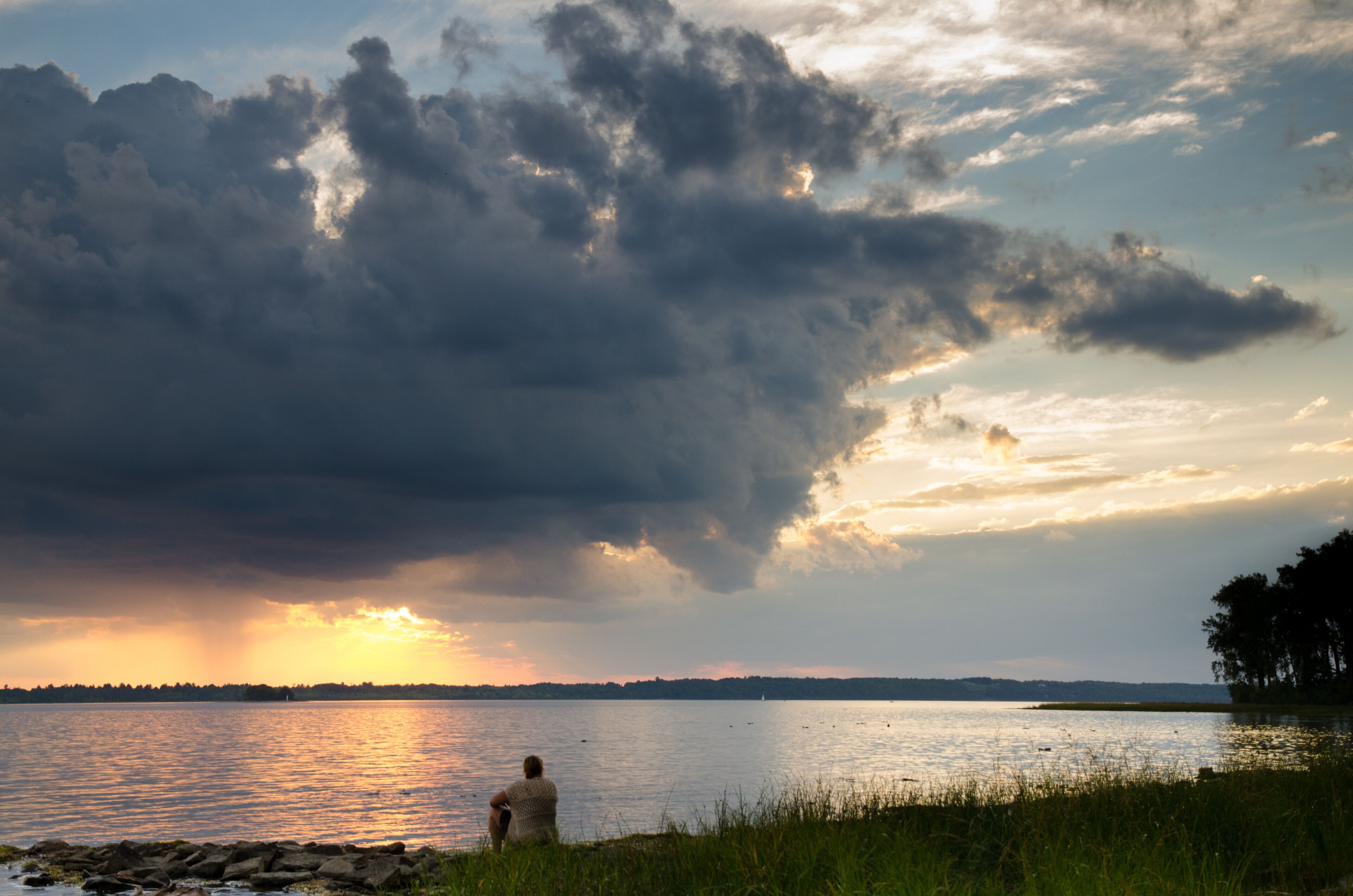 Ottawa river - beautiful clouds at sunset