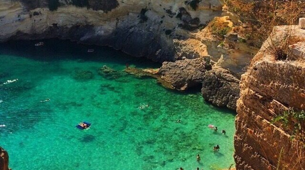 Little cove in the region Puglia, southern Italy. You kinda feel like you're in a third world country sometimes, but the view is divine!
#waterlust
