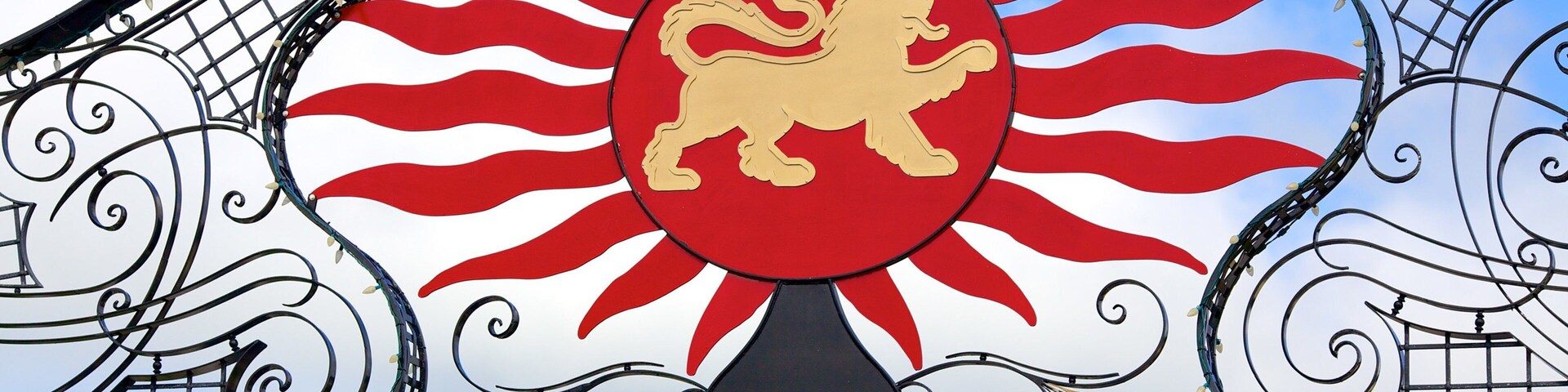 New Glasgow which includes signage