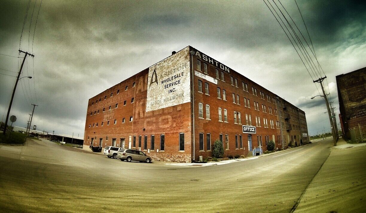 The vitalized downtown district of Omaha, now with refurbished buildings turned into art galleries, and quaintness everywhere.