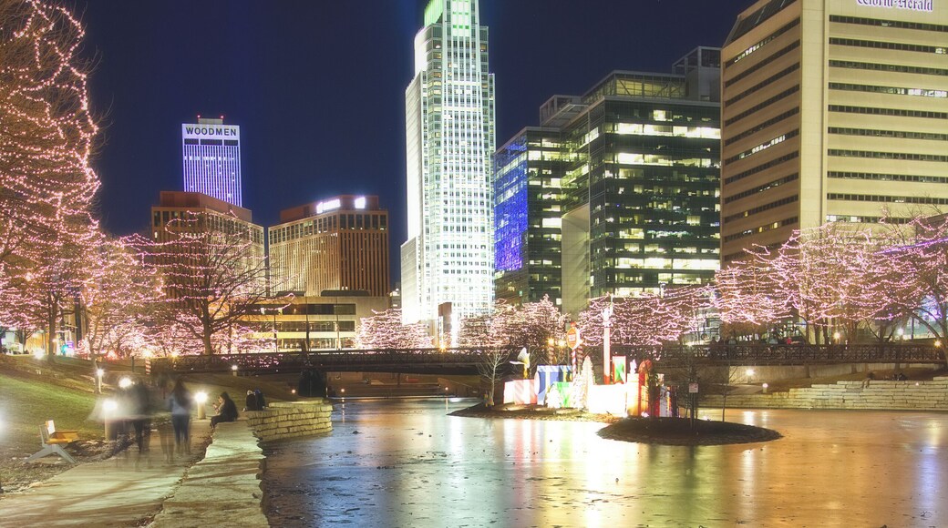 View of downtown Omaha from the west part of Heartland of America Park