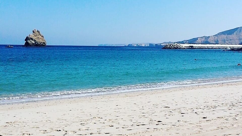 This is just one of the many serene places in Muscat, Oman. Just off the Sultan Qaboos HQ enjoy clear waters with a view that is incredible. Paradise on earth! #endlesssummer