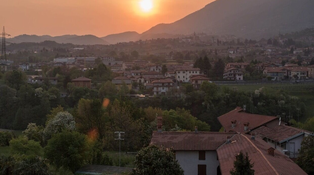 Beautiful sunset, taken from my Aunts balcony #Sunset #goldenhour #VillaD'Alme #peaceful #landscape #italy #nikon