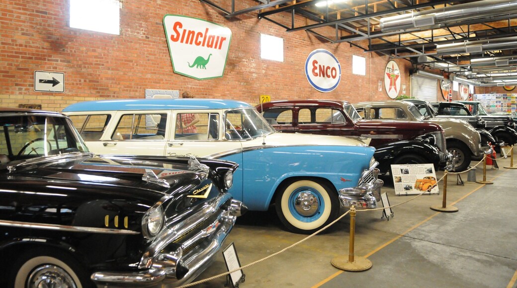 Texarkana showing heritage elements and interior views