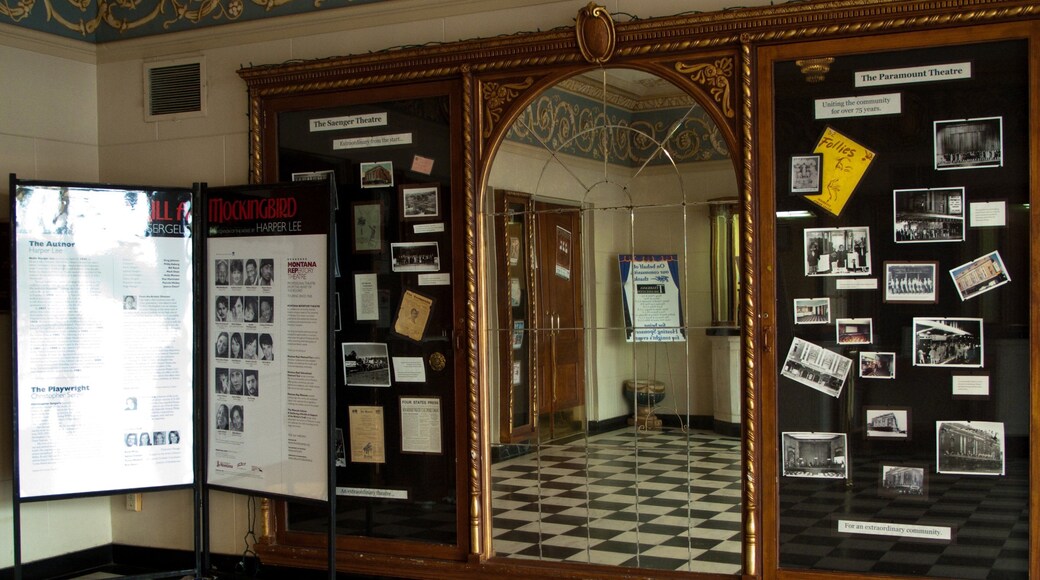 Texarkana og byder på interiør og kulturarvsgenstande