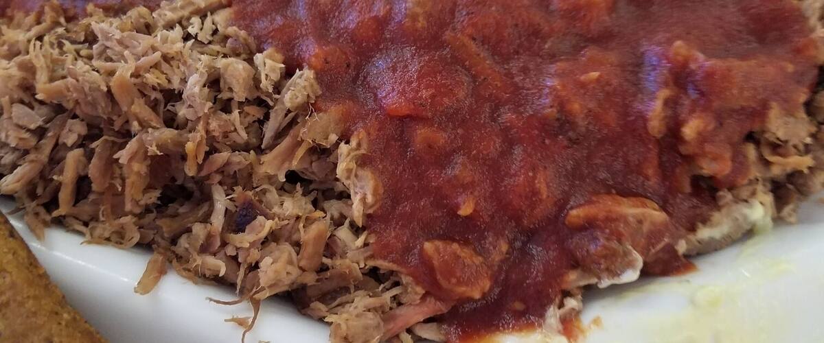 Best bbq in town this is bbq beef with the world famous bbq sauce