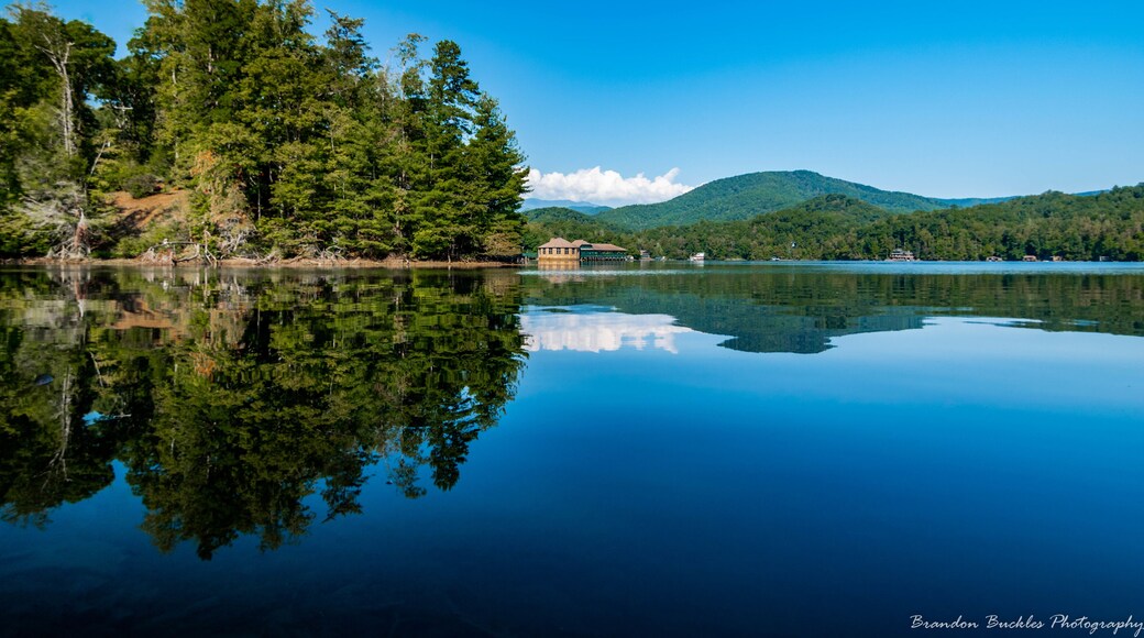 This beautiful, quiet Lake Tahoma is home to several private estates and the landmark Lake Tahoma Dam.
#MyBackyard
#laketahoma
#reflection
#marion
#northcarolina