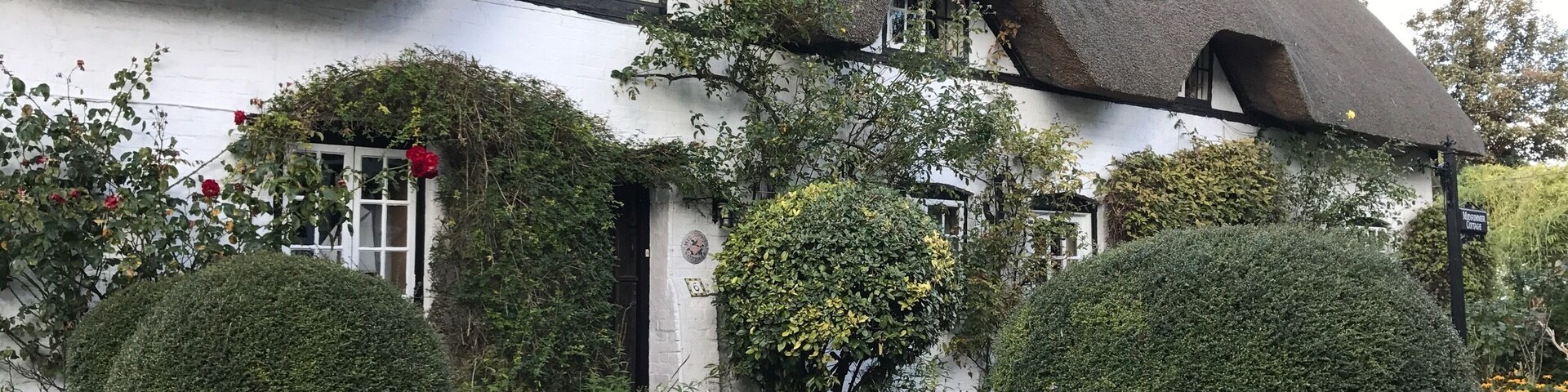 Old thatched houses in Wroughton