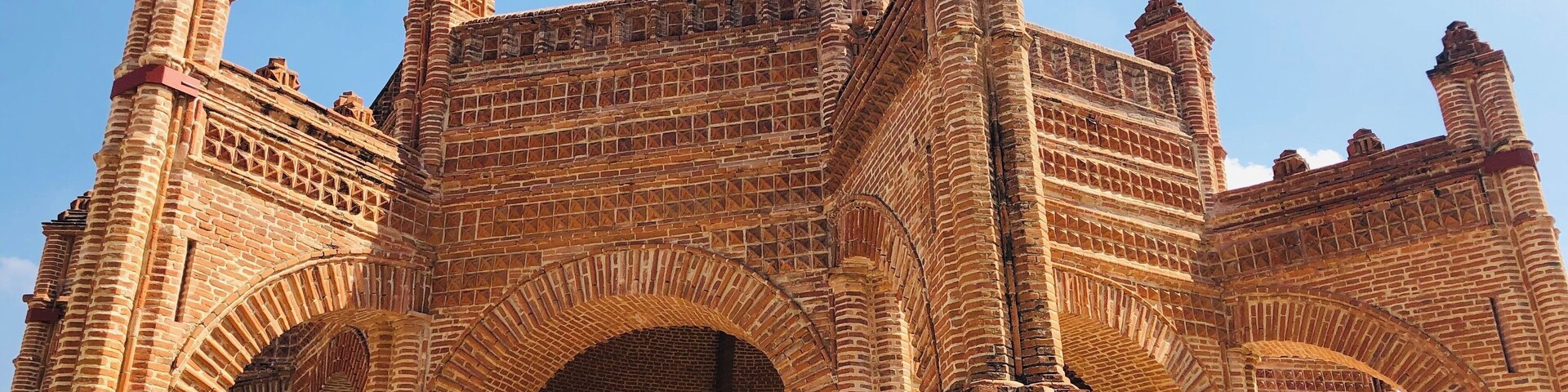 It is even better in person, no picture will capture the amazement of being near this masterpiece. #chiapadecorzo #lapila #mexico #culture #architecture #bricks